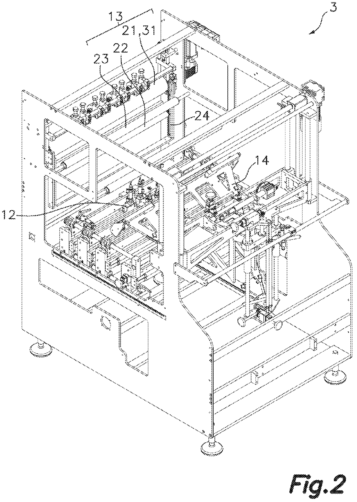 Flexible package-forming machine for horizontal packaging and method of manufacturing flexible packages