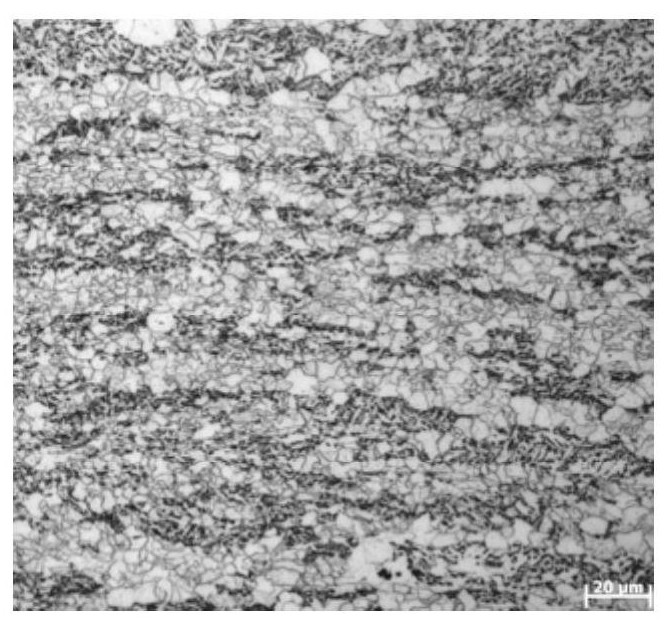 Economical aging-resistant high-strain precipitation strengthened pipeline steel and production method thereof