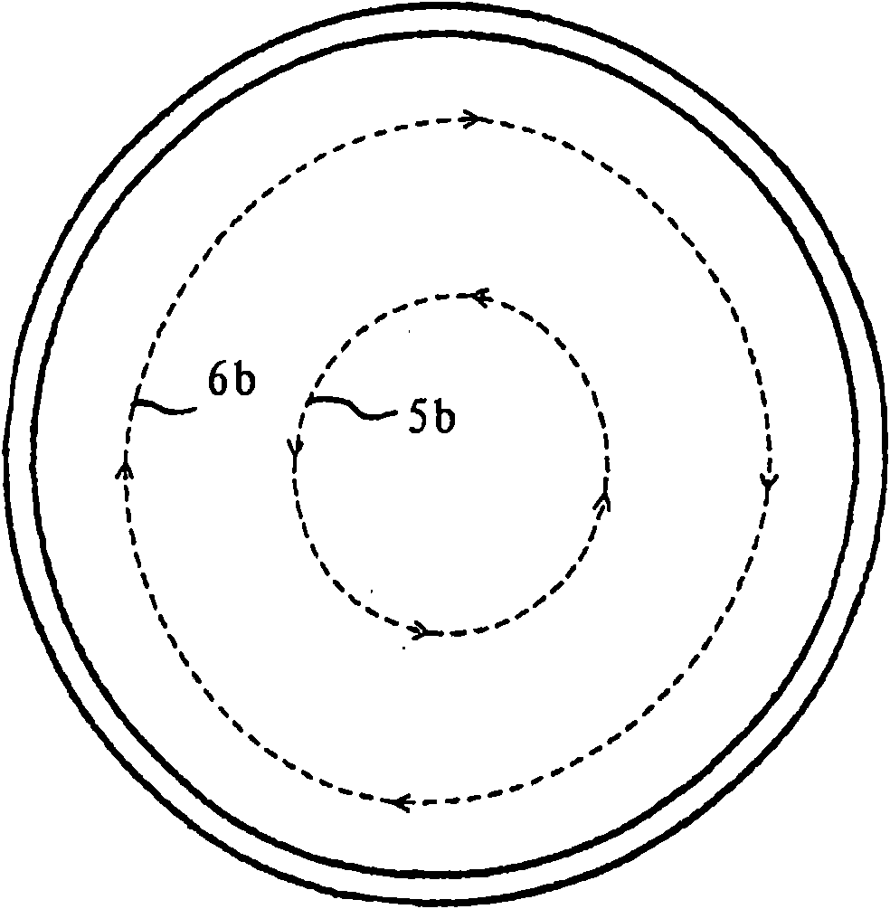 Device for producing synthesis gas with a gasification reactor and connecting quenching chamber