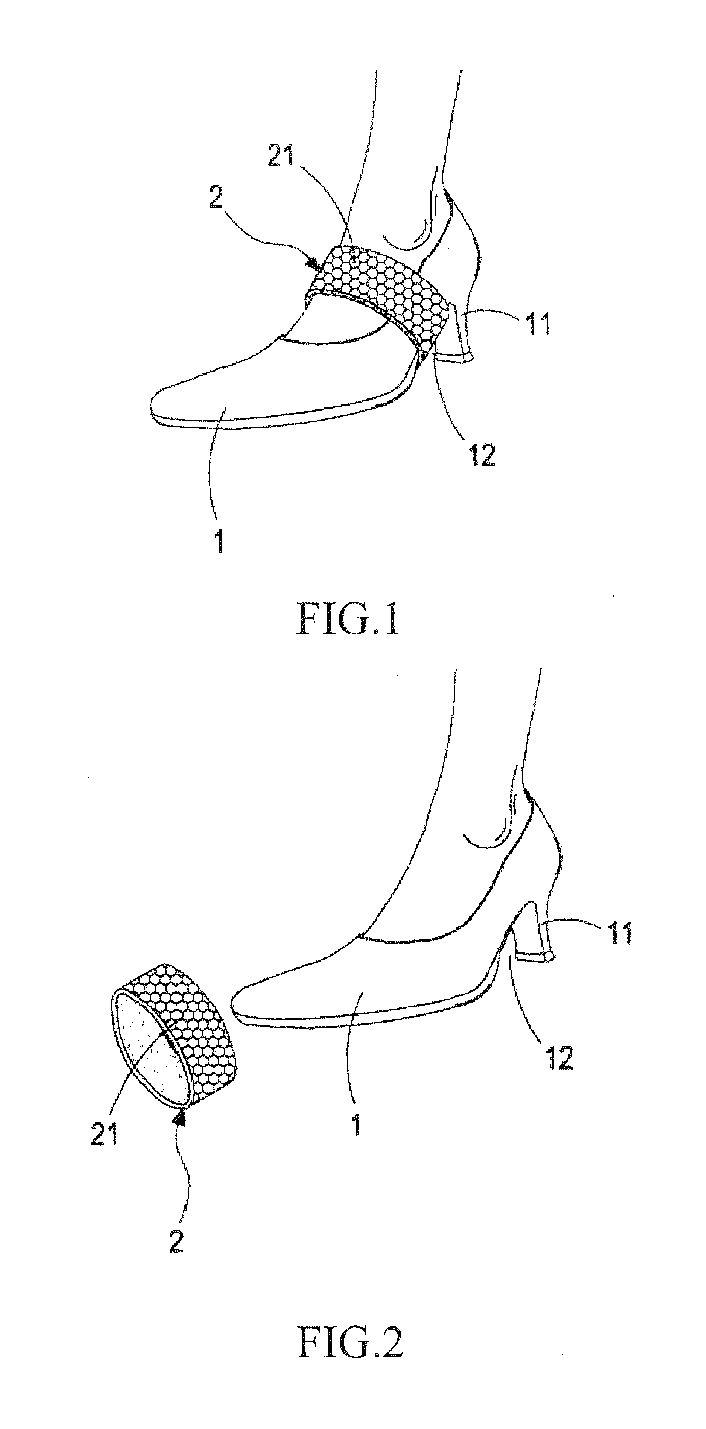 Shoe molding and fixing structure