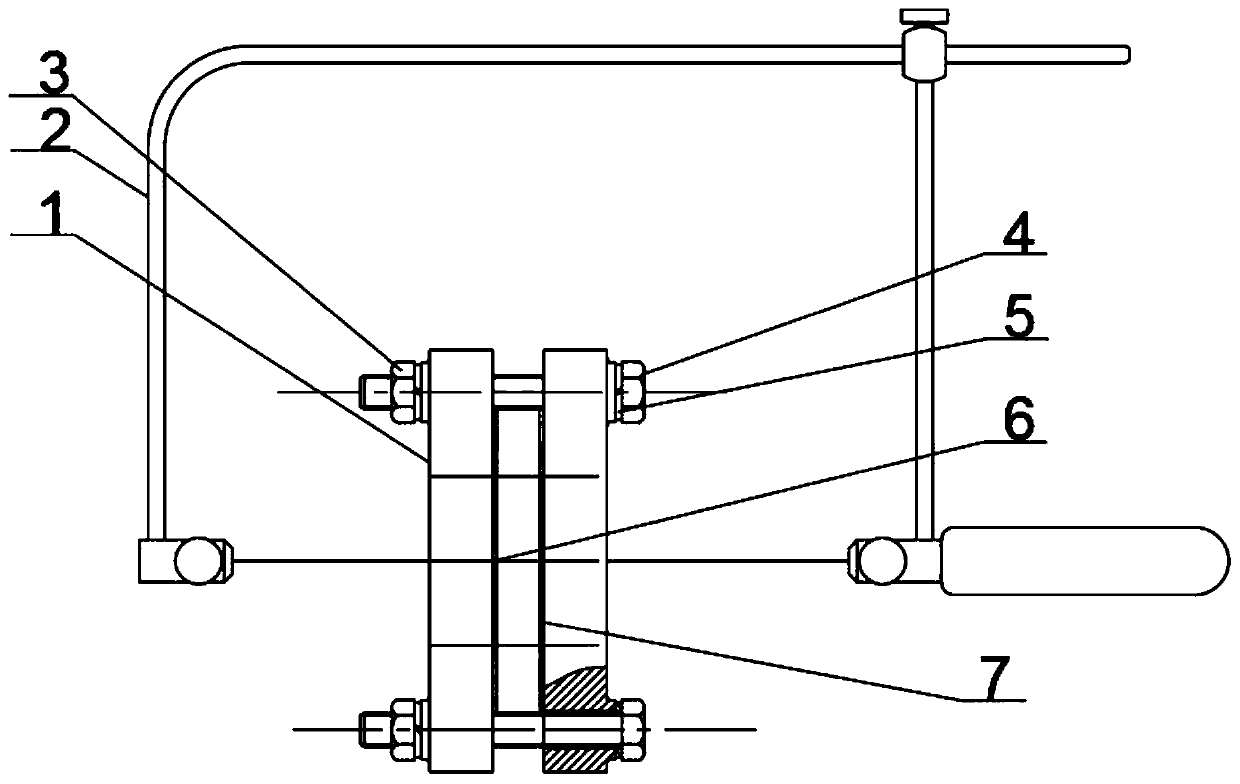 Processing and testing device and method of a shale fracture toughness test sample