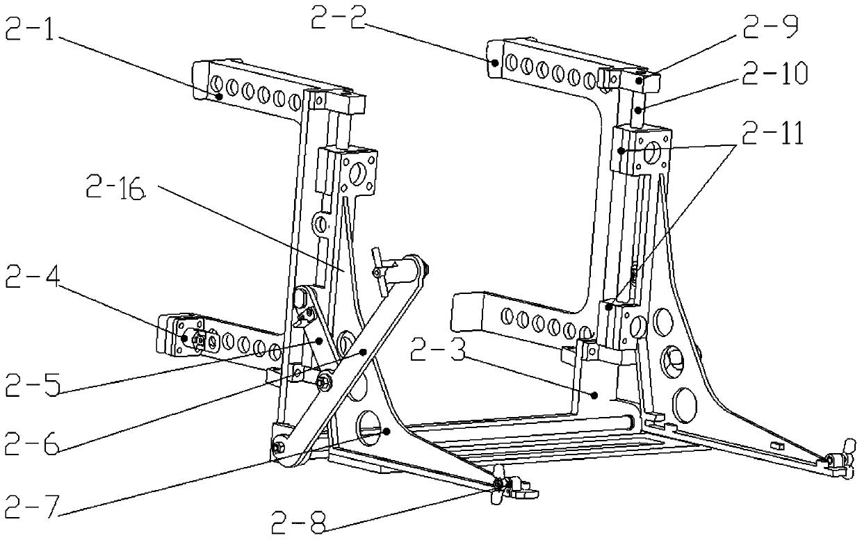 Satellite-mounted equipment mounting device and mounting method