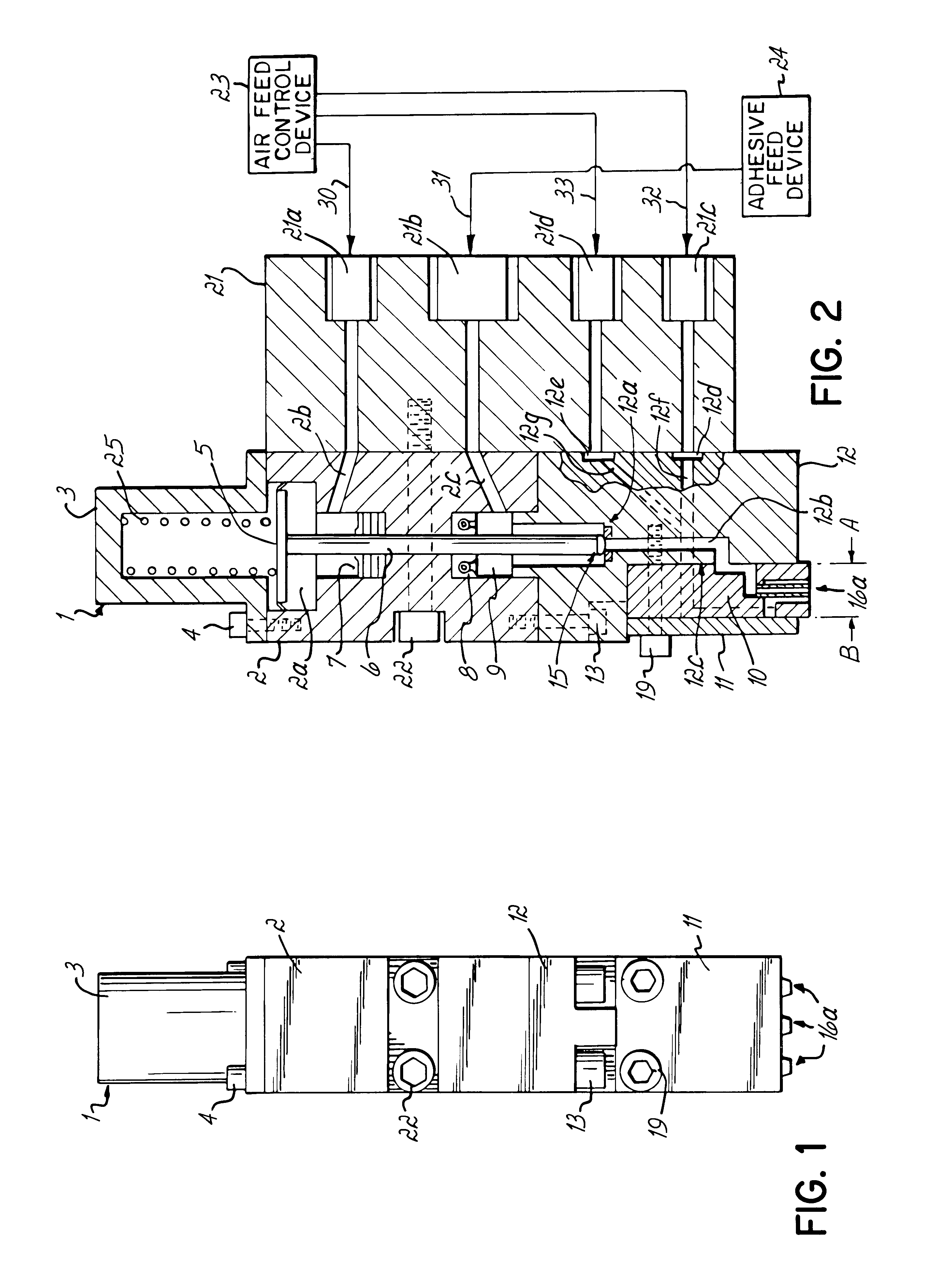 Device and method for applying adhesive filaments to materials such as strands or flat substrates