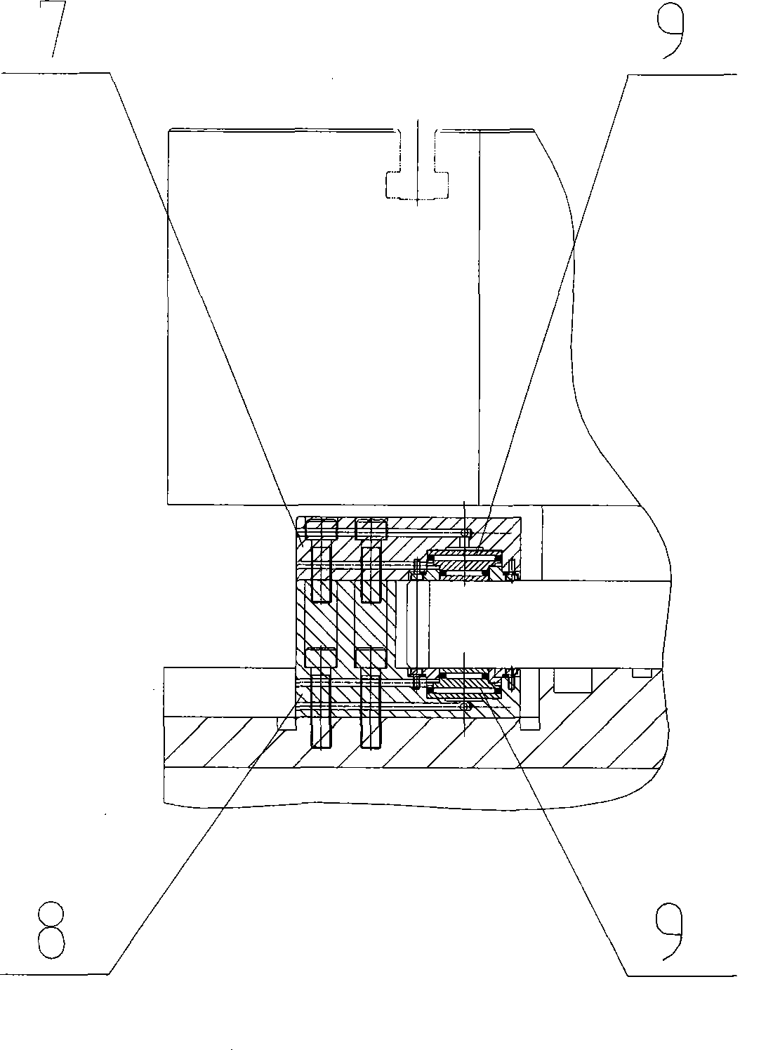 Closed type static pressure turntable and bidirectional piston clamping mechanism thereof