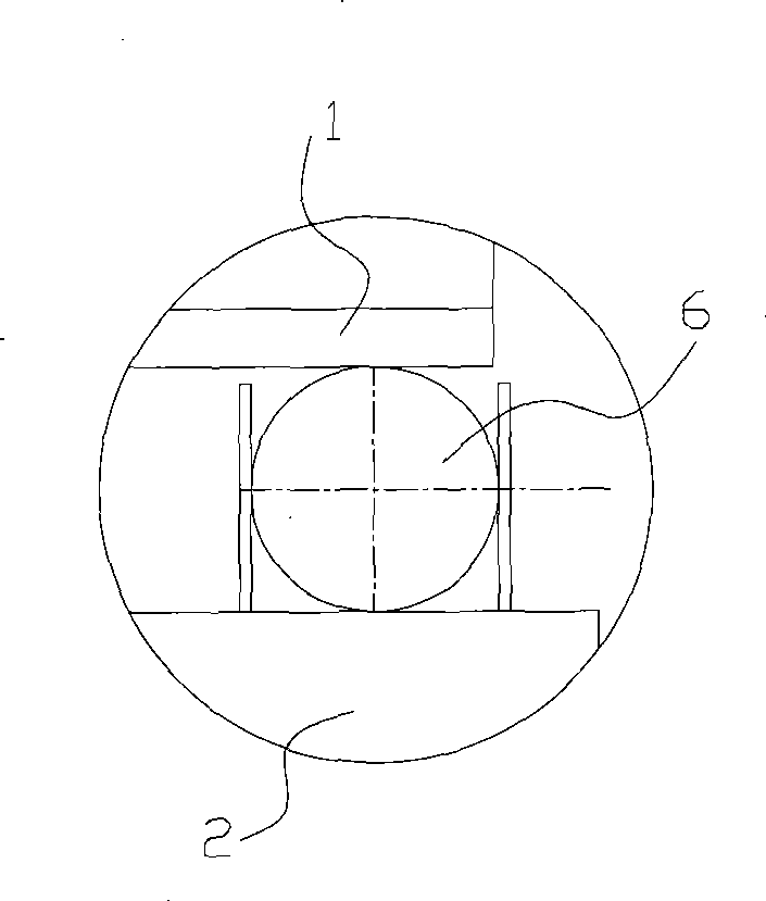 Vertical lifting elevator convenient for entrance and exit and running control method