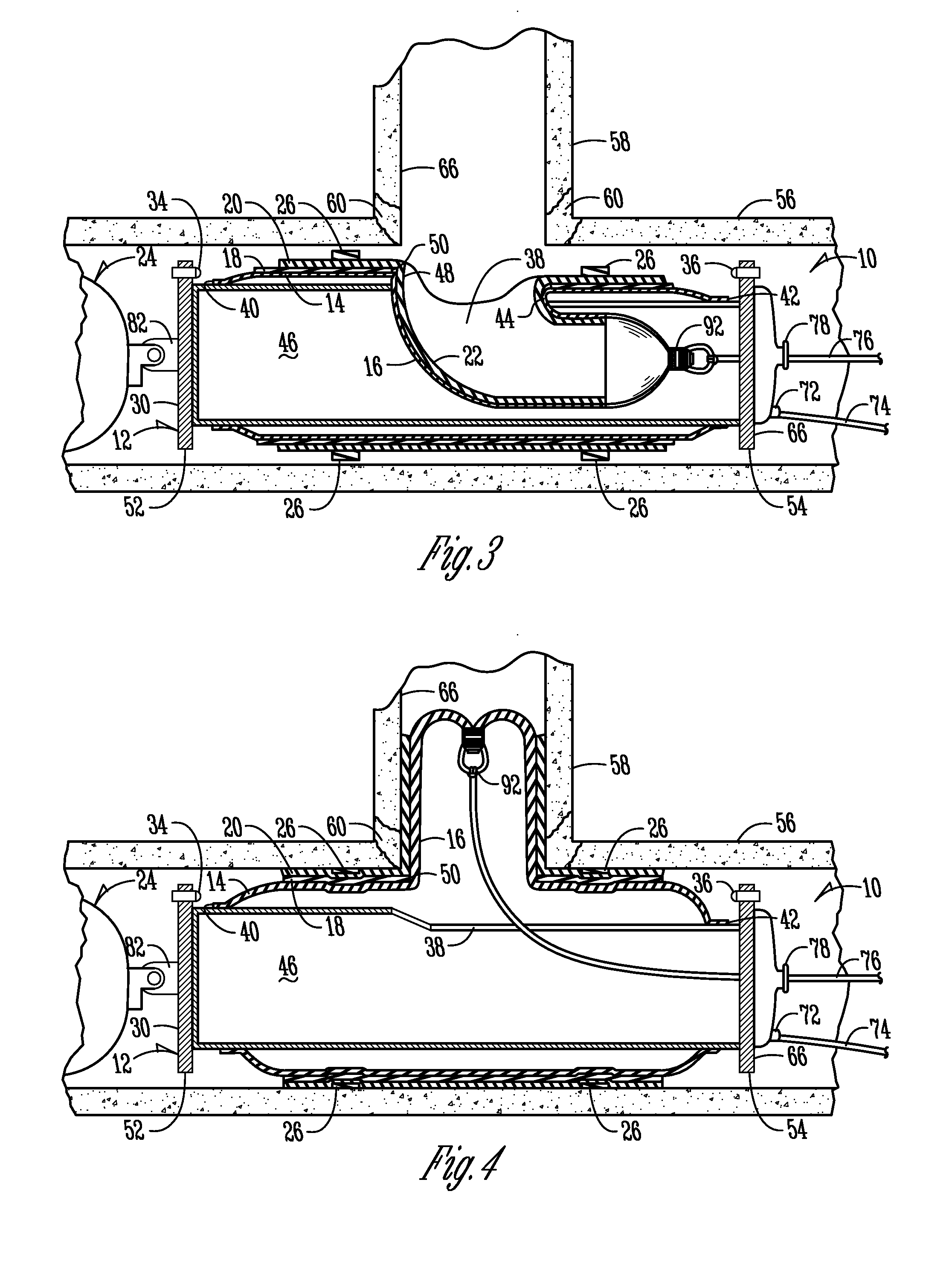 Apparatus and method for lining a pipe junction