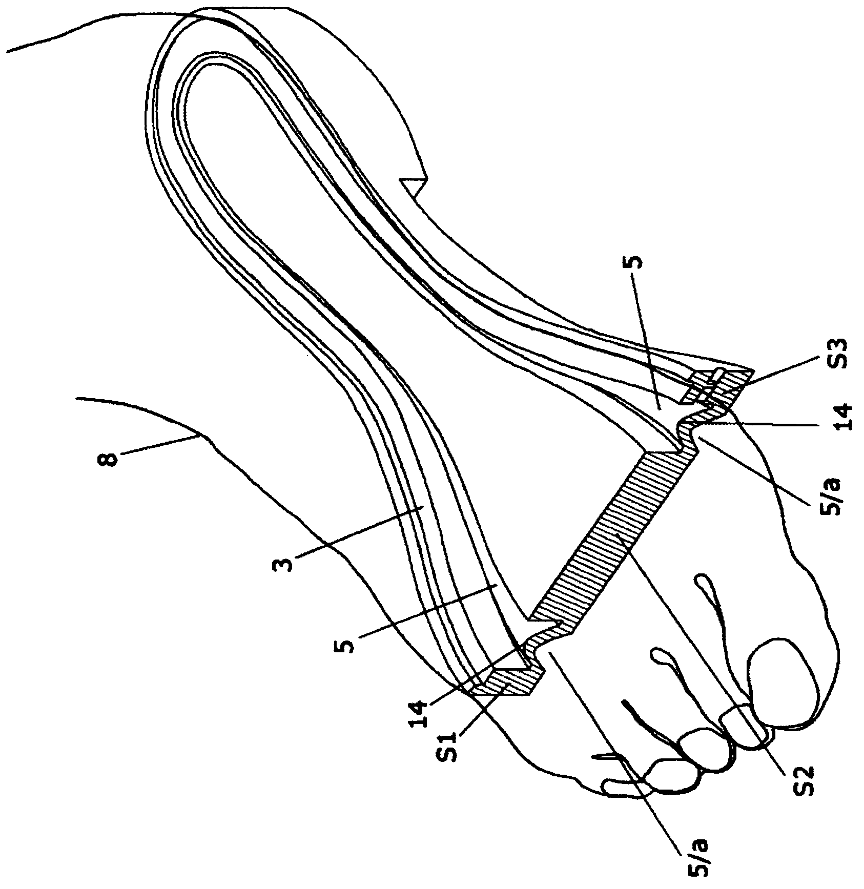 Sole for shoes having one or more vertical elements folded over each other, extensible and adaptable to the different width of the assembly last of the upper and to the variation of the conformation of the foot, even permanently