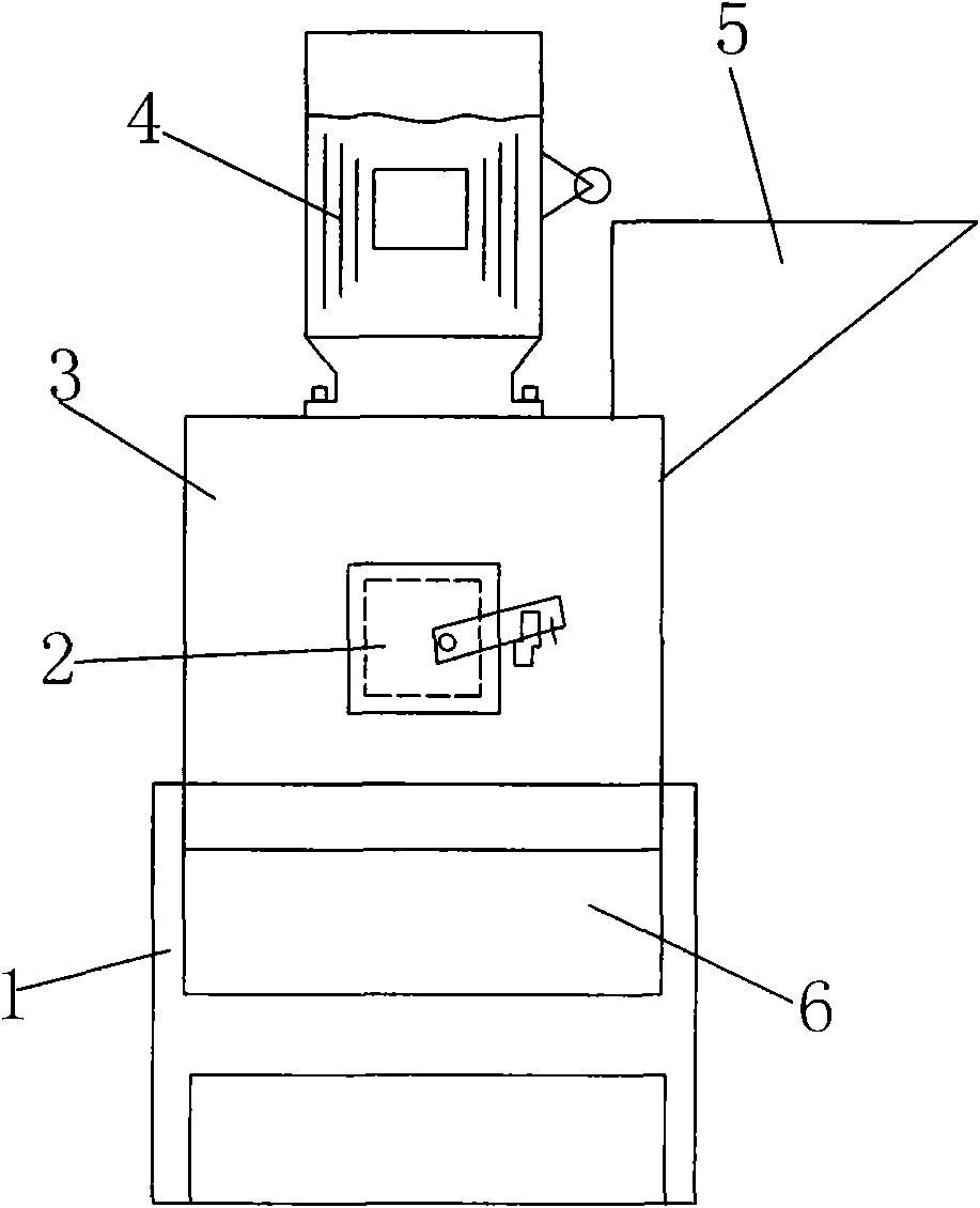 Vertical chicken manure pulverizer