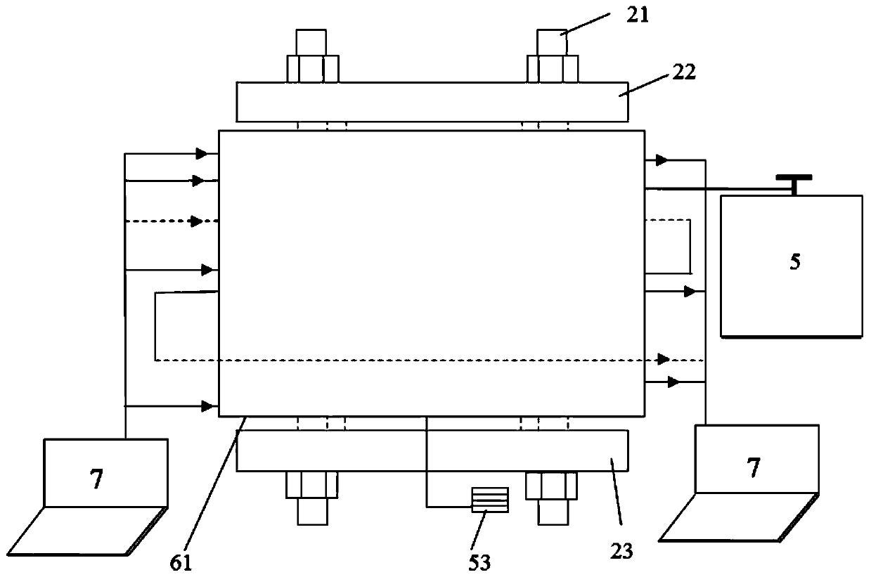 True triaxial test device and method with CT (Computed Tomography) real-time scanning based on water seepage