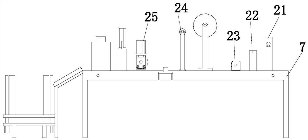 Laminating and edge covering device and process for automatic gold paper production line