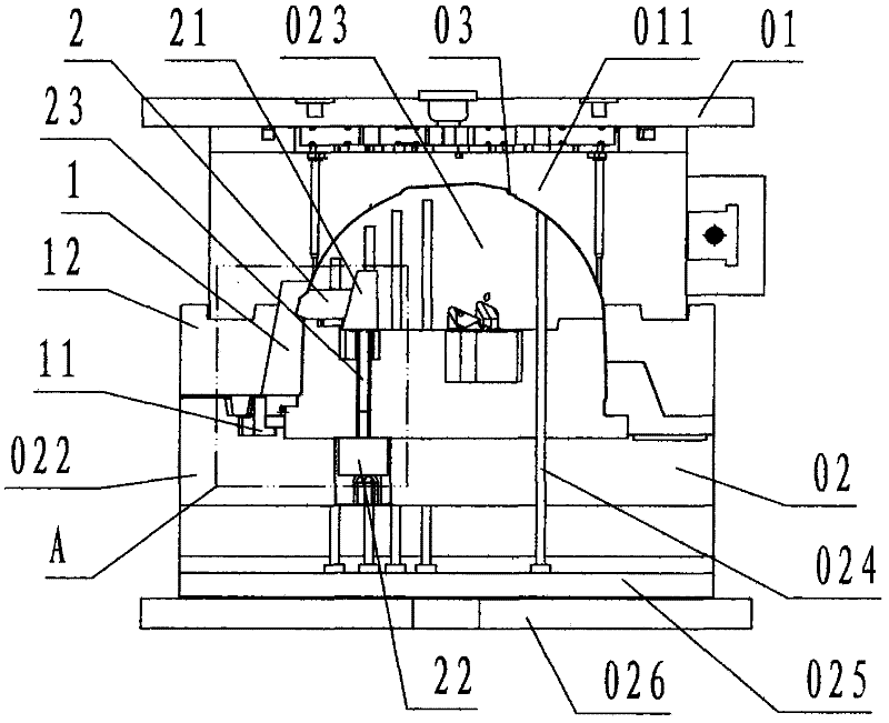 Synchronous core-pulling mechanism on the inner and outer sides of the injection mold for automobile wheel covers