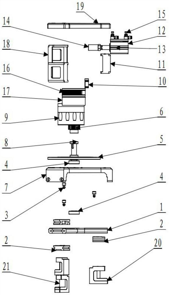 Hub concentric clamping mechanism