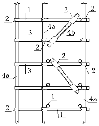 Welding horizontal sleeve type lattice column