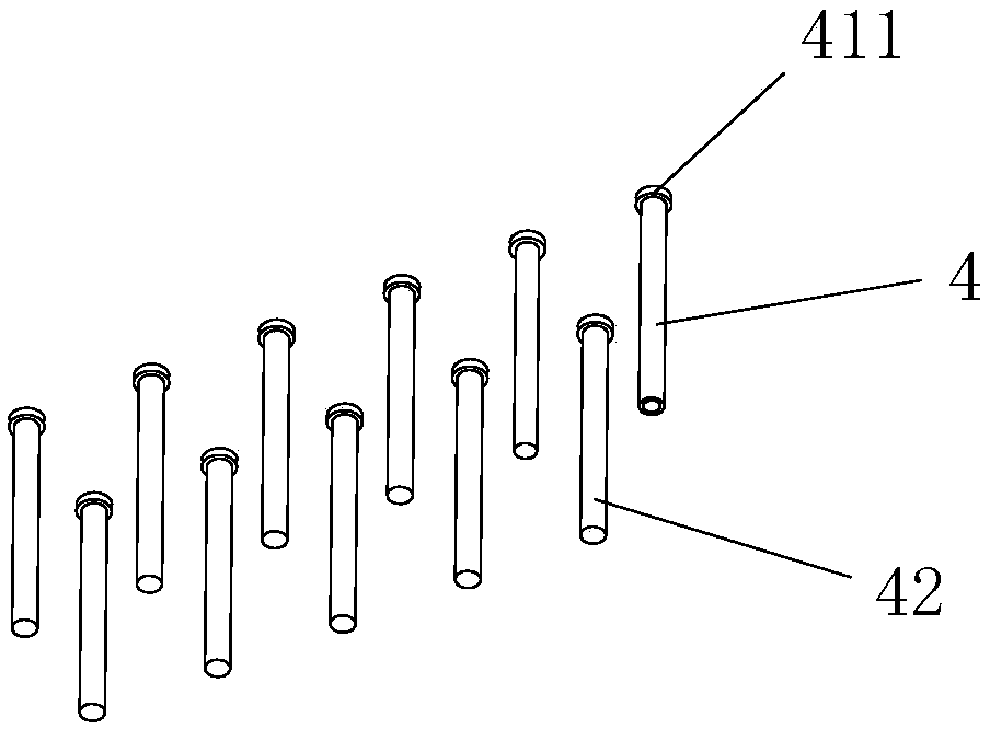 Push-out type ice cube tray structure and refrigerator with push-out type ice cube tray structure