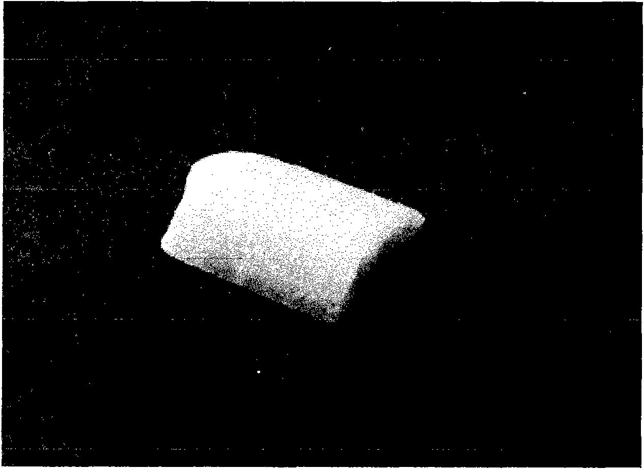 Soluble mold core and preparation method thereof