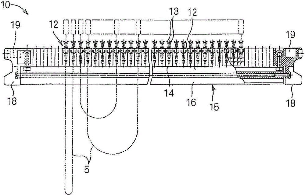 Wire harness manufacturing method, wire support device, and connection type wire holding bar