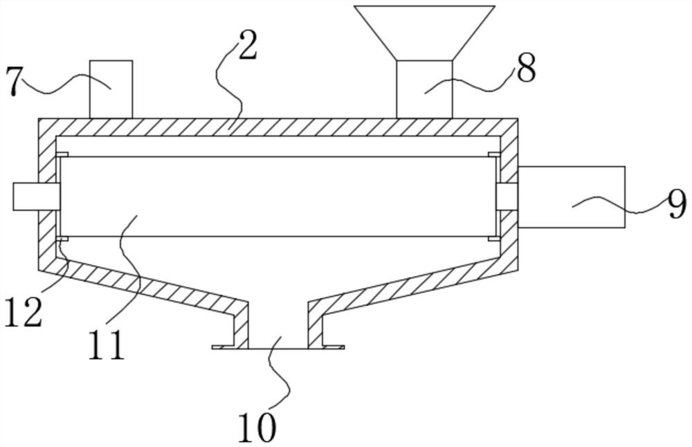 Raw material mixing device for production of hollow bricks