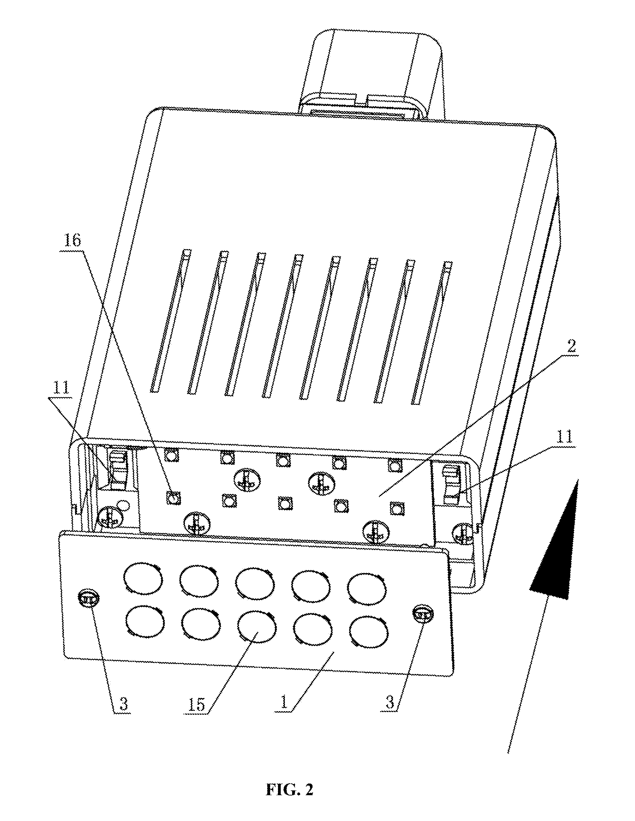 Connecting device for light fixtures