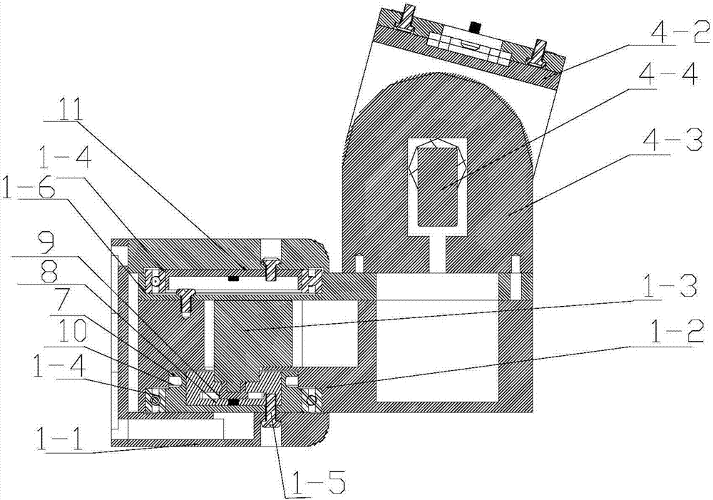 Vibration absorbing type underwater four-foot wall-climbing robot