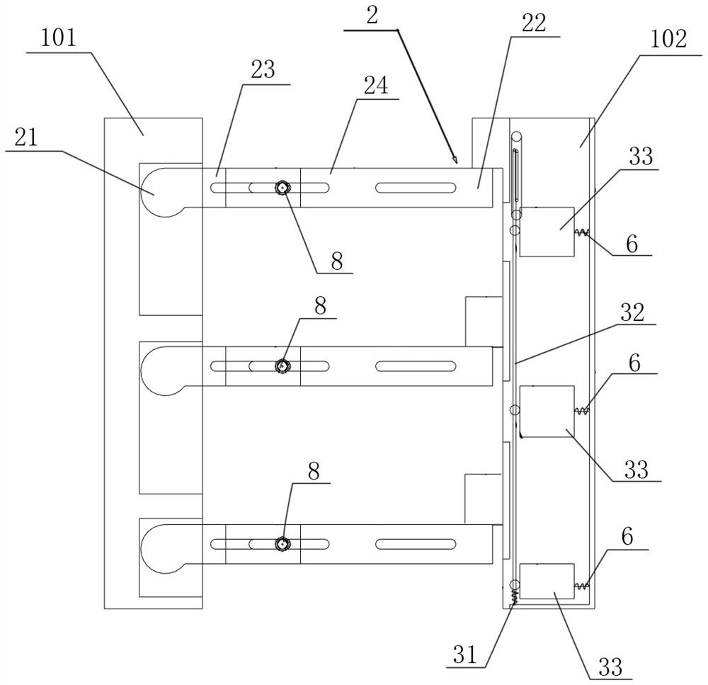 Crawling ladder safety protection device capable of automatically crossing cross rod