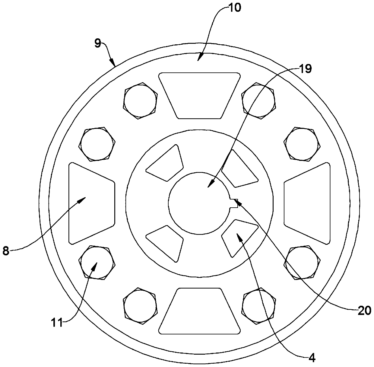 Pin coupling with elastic sleeve