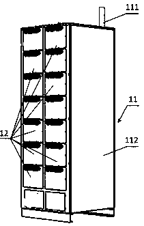 Energy storage battery cluster with fire fighting structure