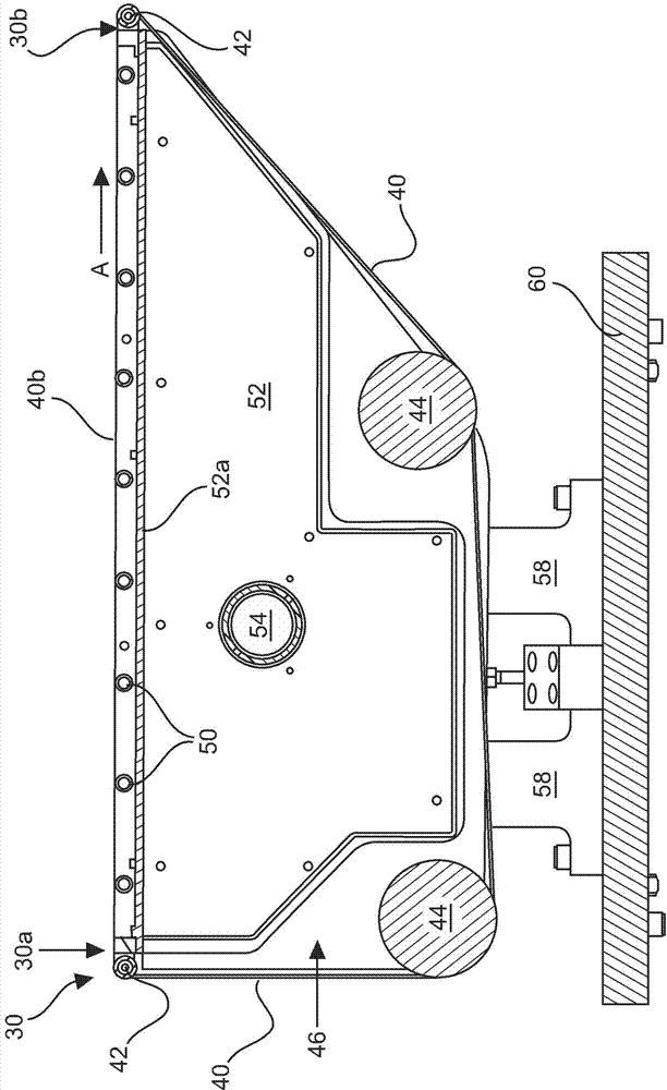 Suction conveyor device for transporting flat items