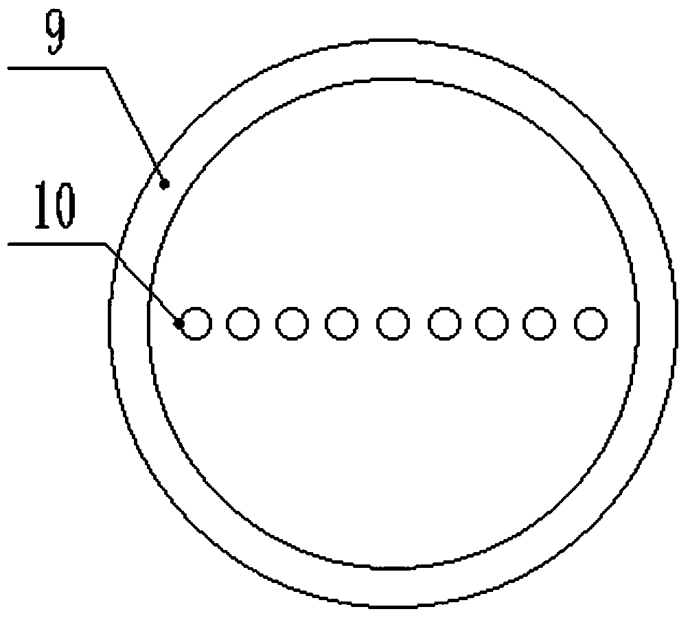 Manual-control crushing and grinding device for salt production