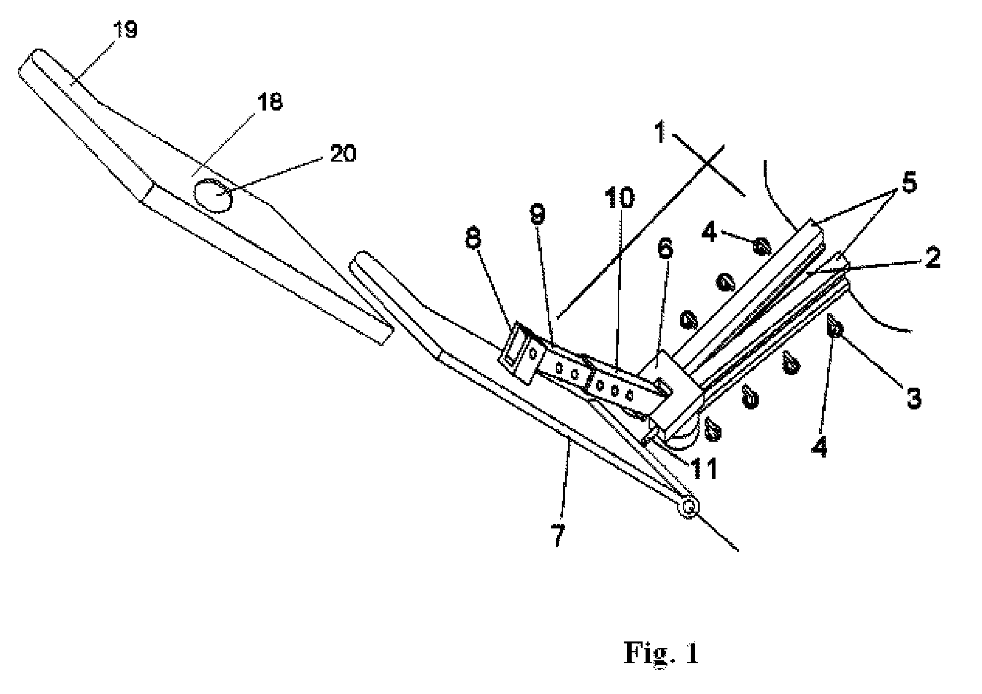 Golf shoe closing device