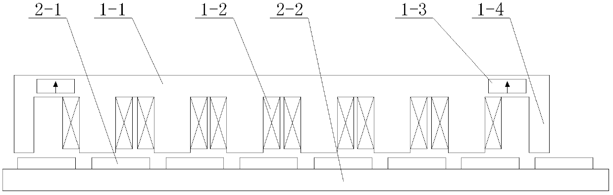 Positioning force compensating type linear permanent magnet synchronous motor