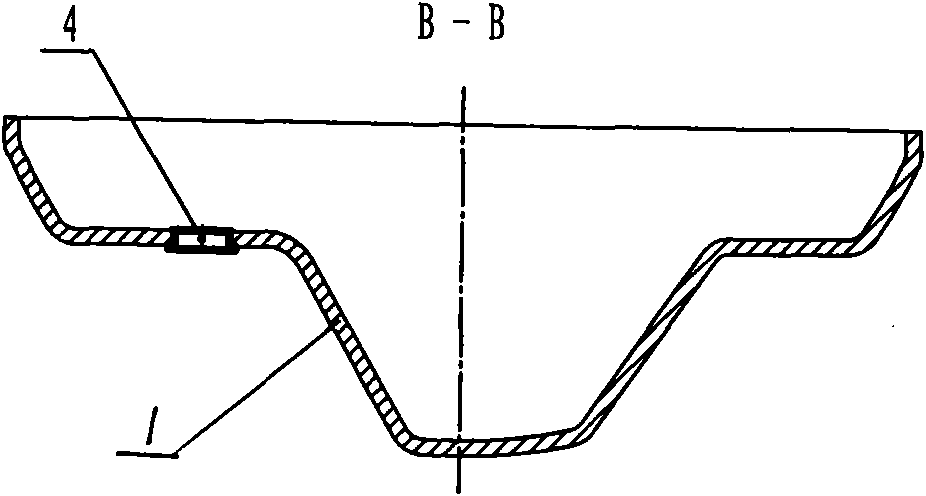 Welded-type rear cover of automobile through axle housing