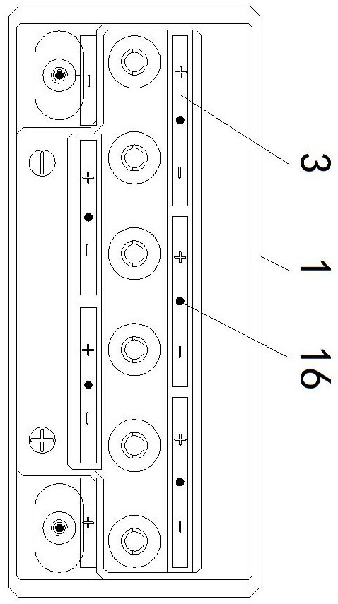 A power battery fault cell screening structure and method