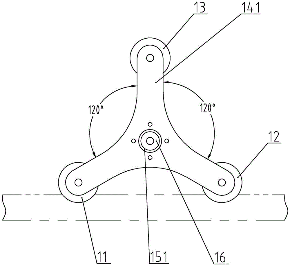 Traveling device that can climb over 220kv horizontal double-split conductor spacer bars