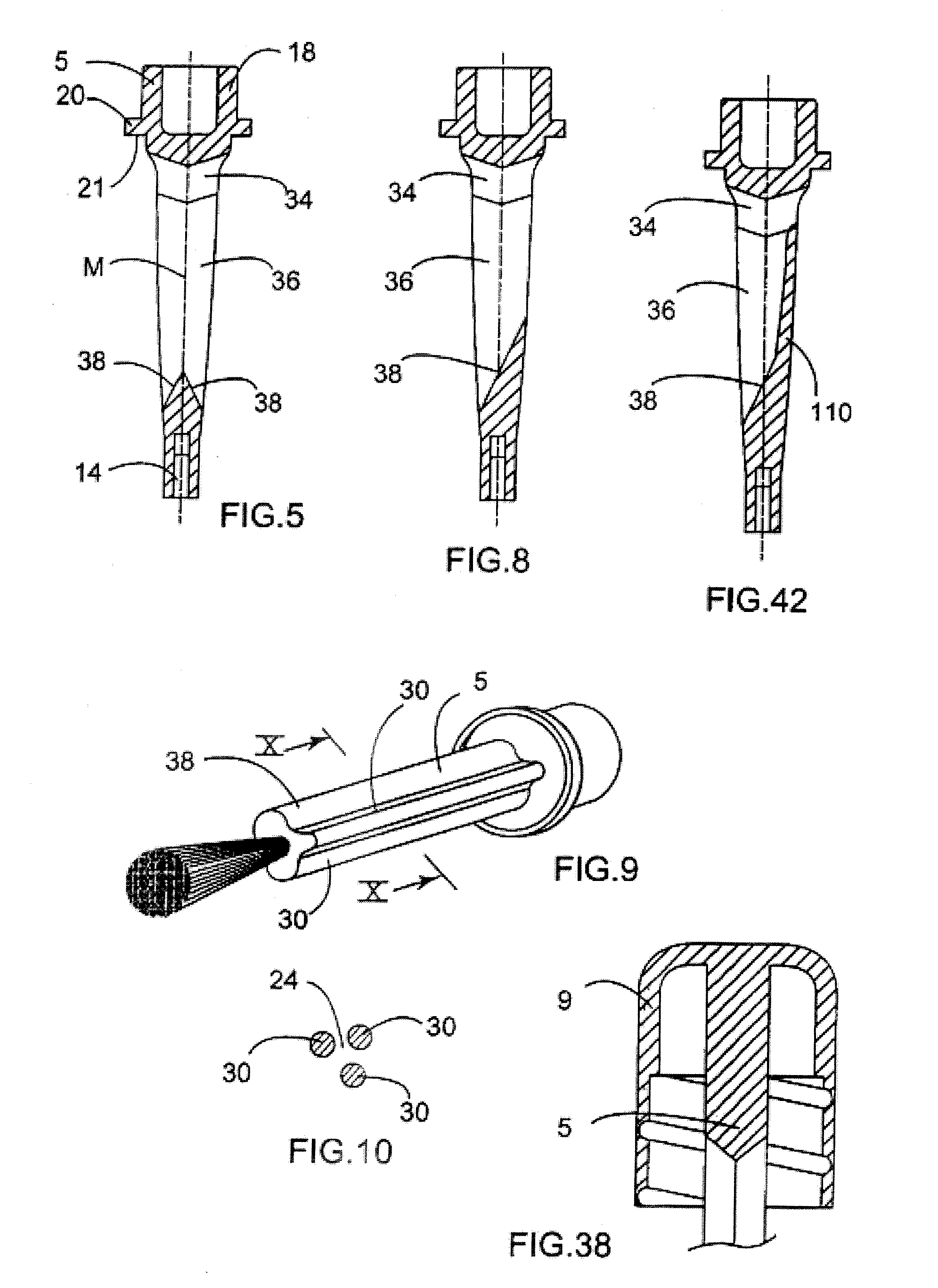 Applicator with product reserve, in particular for nail varnish