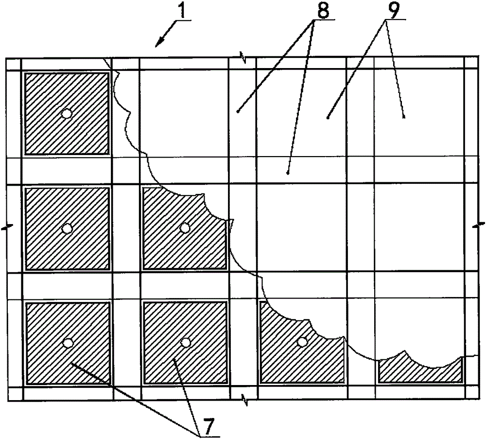 Hollow floor filled by breathable box