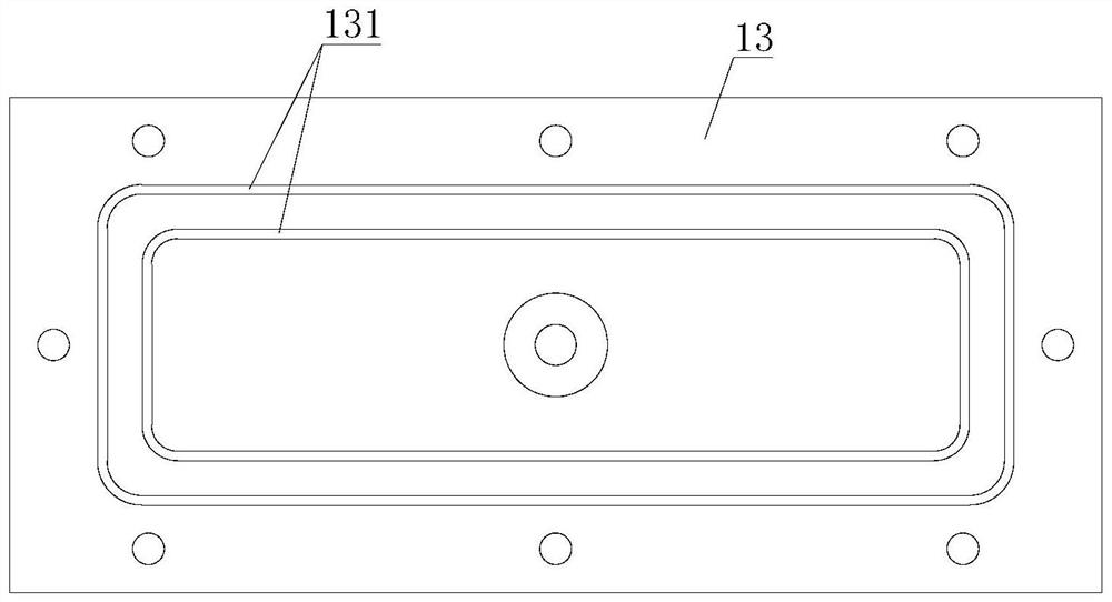 Solid hydrogen storage and supply device for hydrogen refueling station