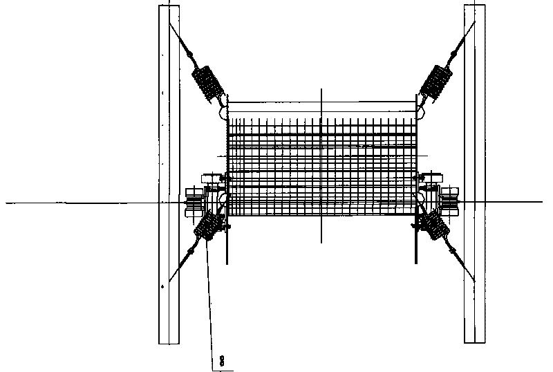 Four-machine driven self-synchronizing vibrating screen and structural parameter determining method