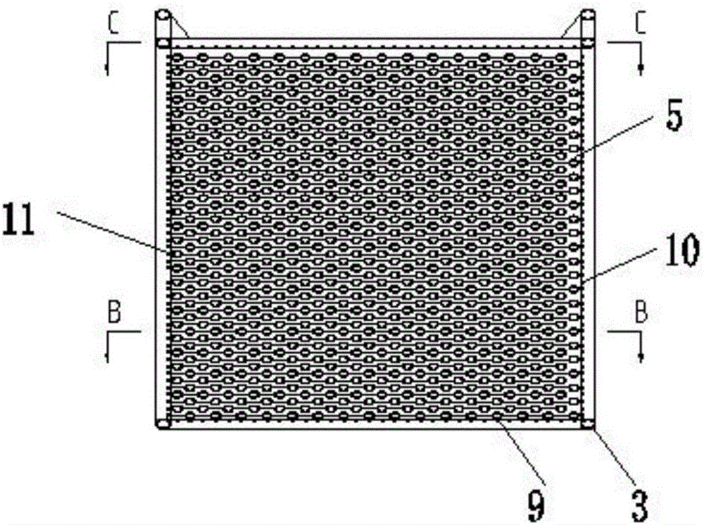 Built-in anti-adhesion heat exchanger for circulating fluidized bed