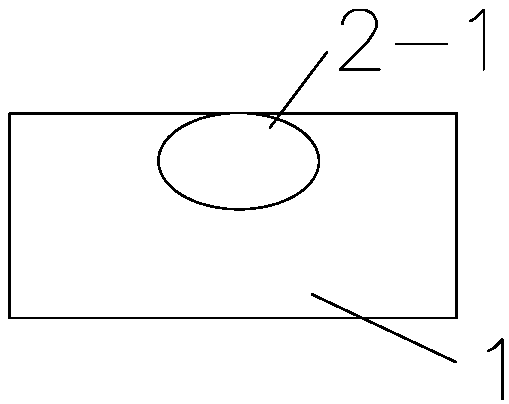 Optical fiber coupling-based high-polarization extinction ratio waveguide polarizer and manufacturing method thereof