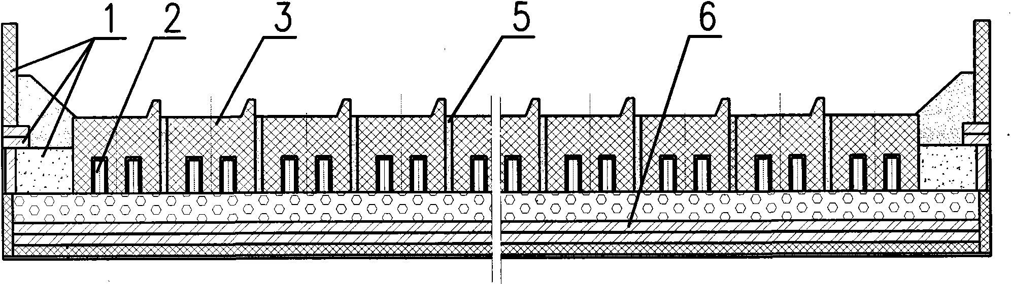 Cathode carbon block structure