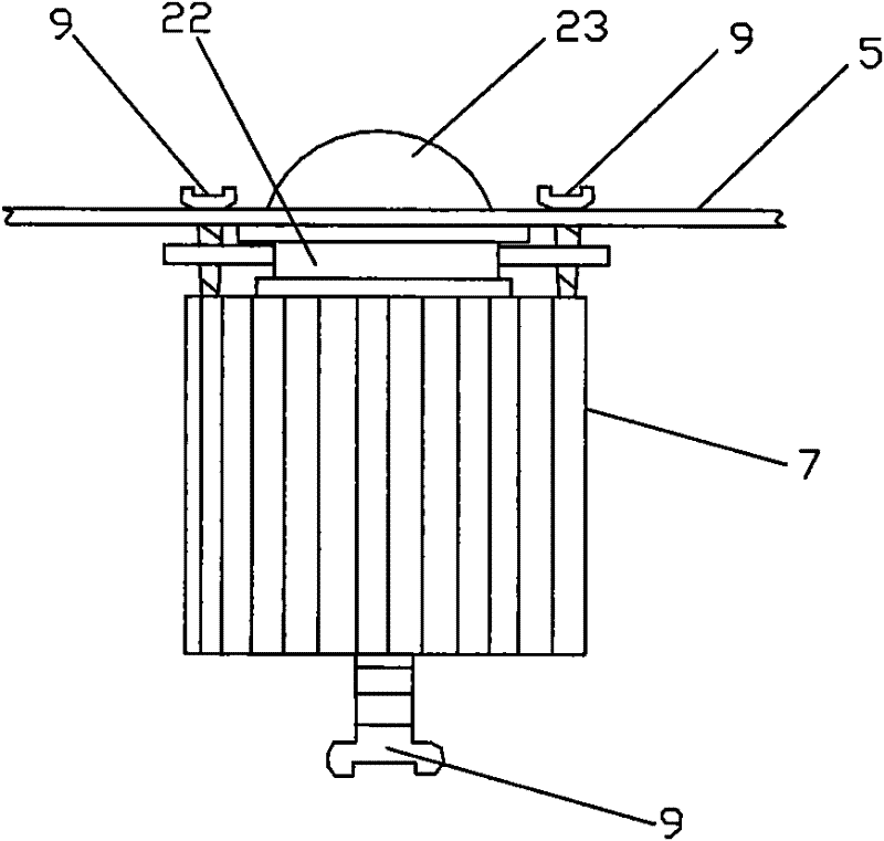 Novel low-cost high-efficiency heat radiation large-power LED street lamp and production process thereof