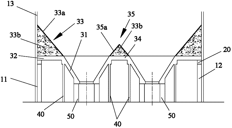 Cylindrical silo and silo bottom structure thereof