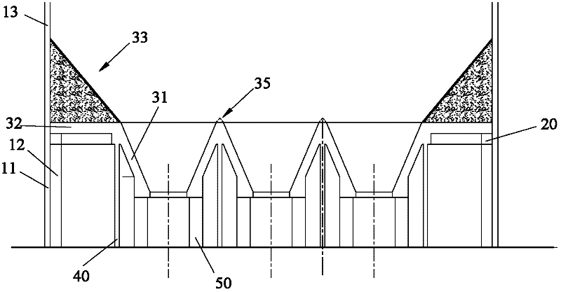 Cylindrical silo and silo bottom structure thereof