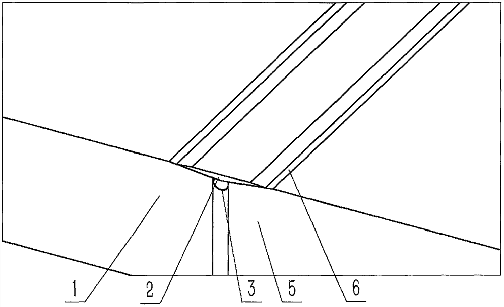 Double-slope bridge expansion device