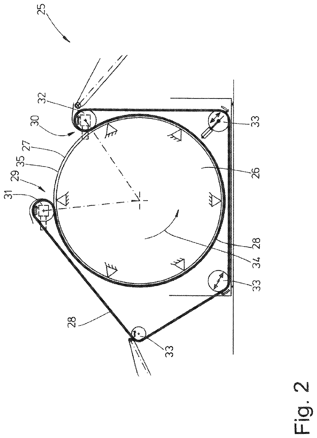 Device for ironing laundry items