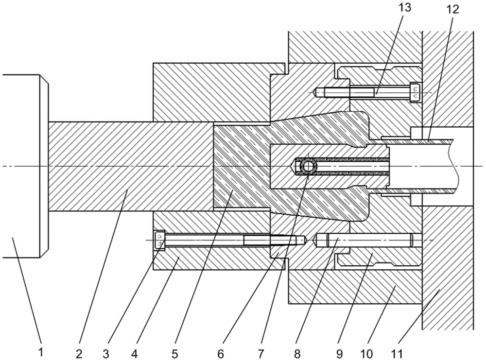 Amorphous alloy round pipe extrusion forming device and technology