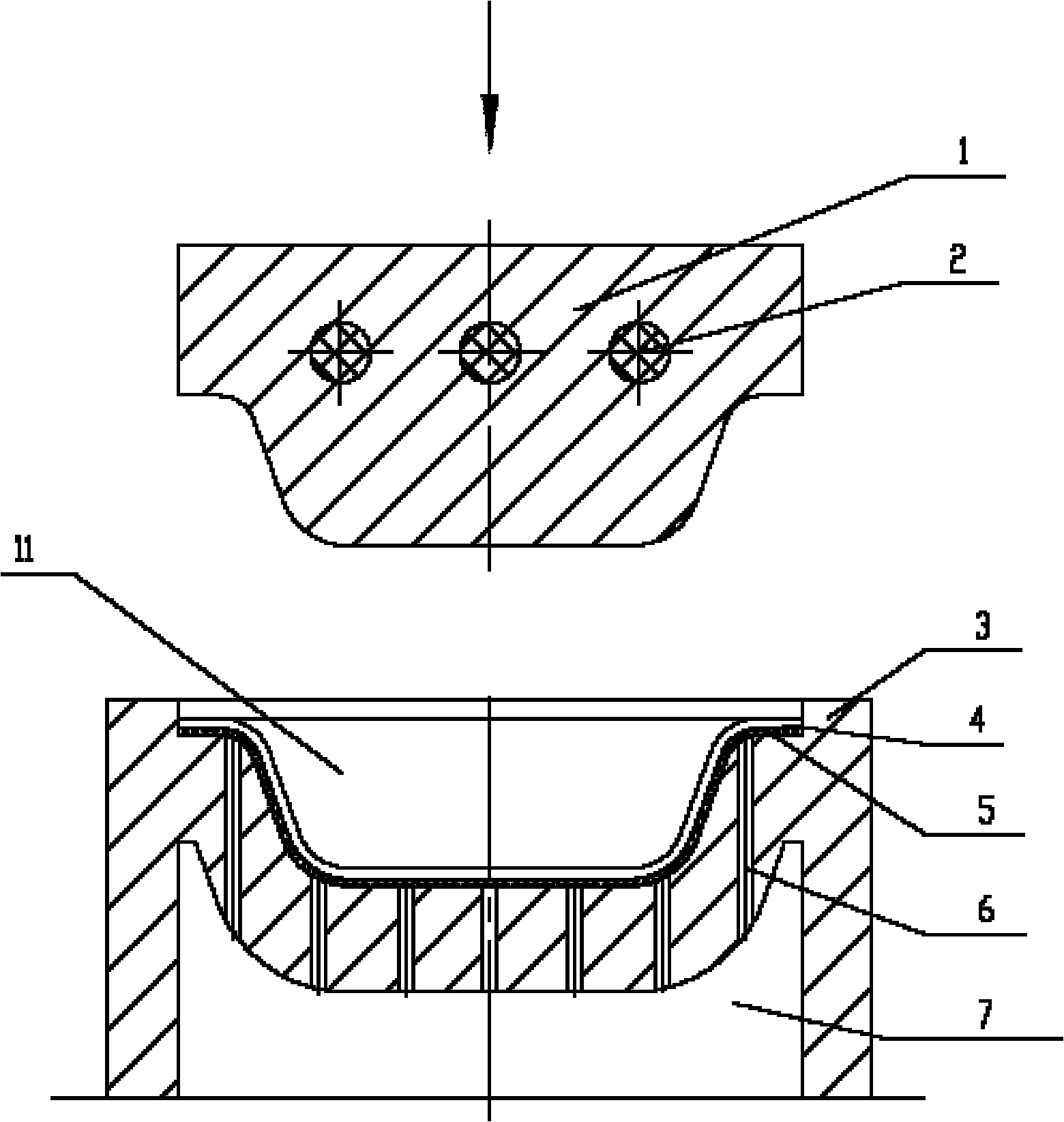 Vacuum extrusion low-temperature drying process and equipment for pulp molding