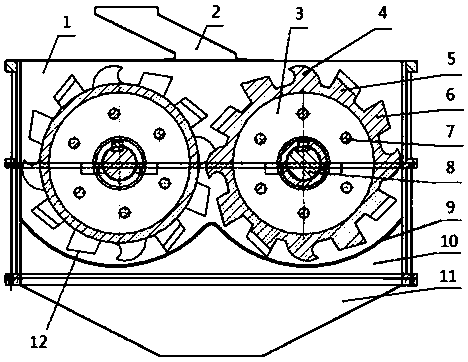 Multi-functional-tooth-form integrated high-crushing-ratio type fine crushing machine