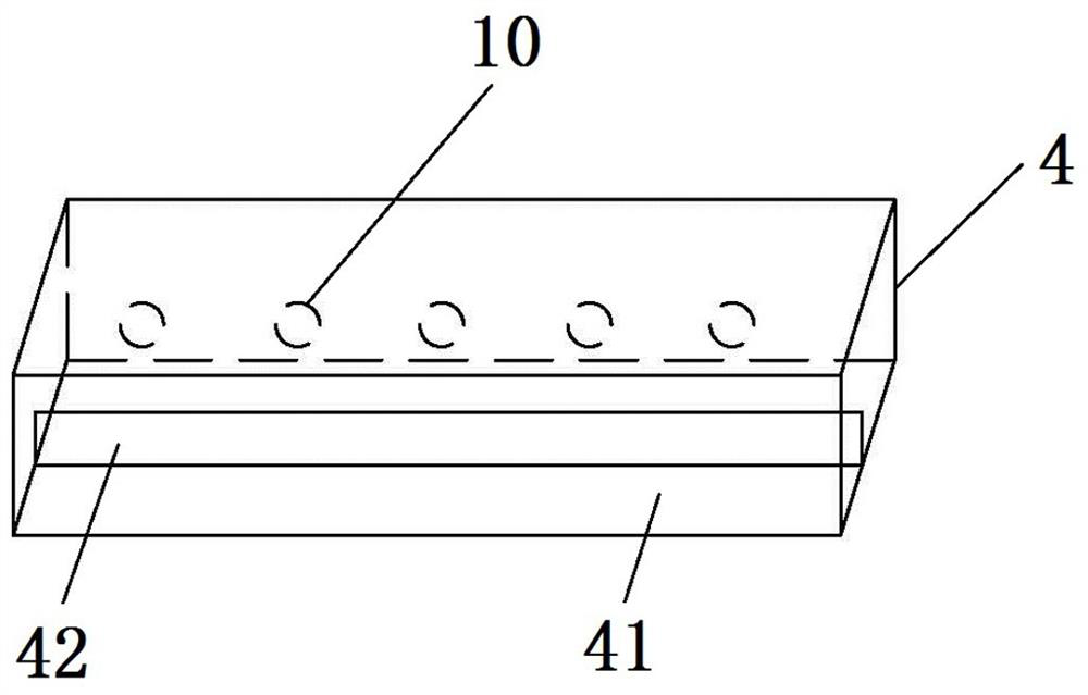 Uniform material distributing and screening system in ore grinding process