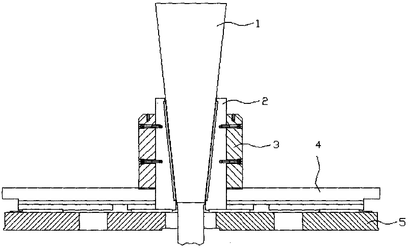 Hot bulge forming method for aluminum-alloy flash buttwelding ring components